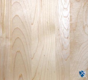 Érable régulier vernis